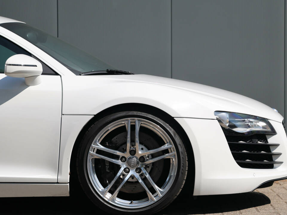 Bild 6/53 von Audi R8 (2008)