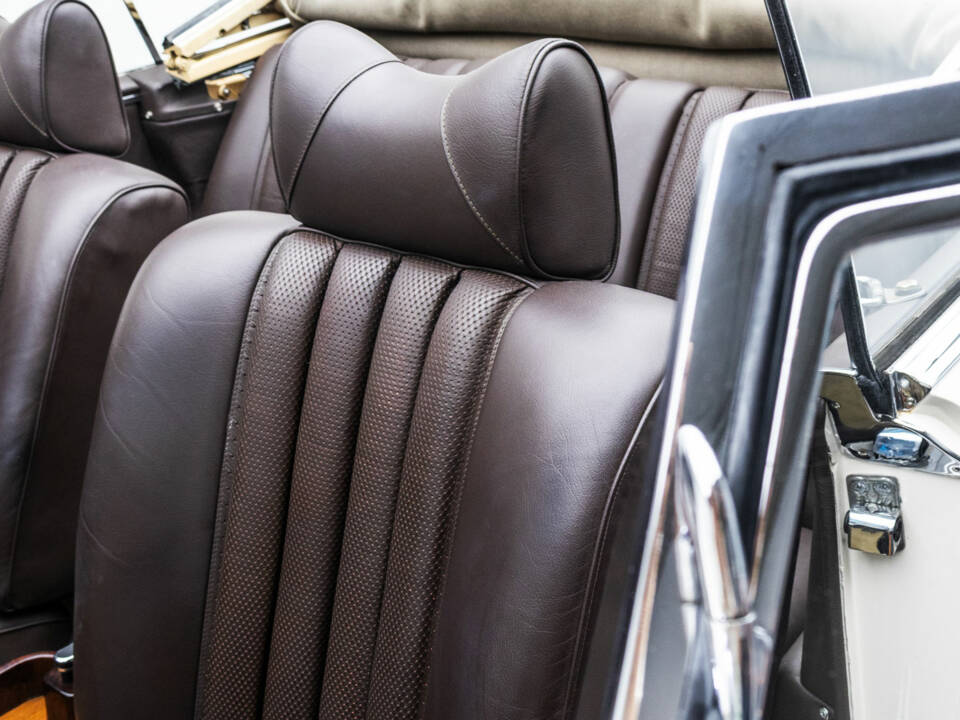 Bild 6/11 von Mercedes-Benz 220 SE b (1963)