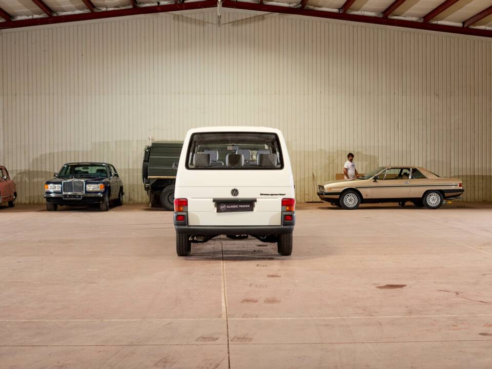Image 14/56 of Volkswagen T4 Kombi 2.0 (1998)