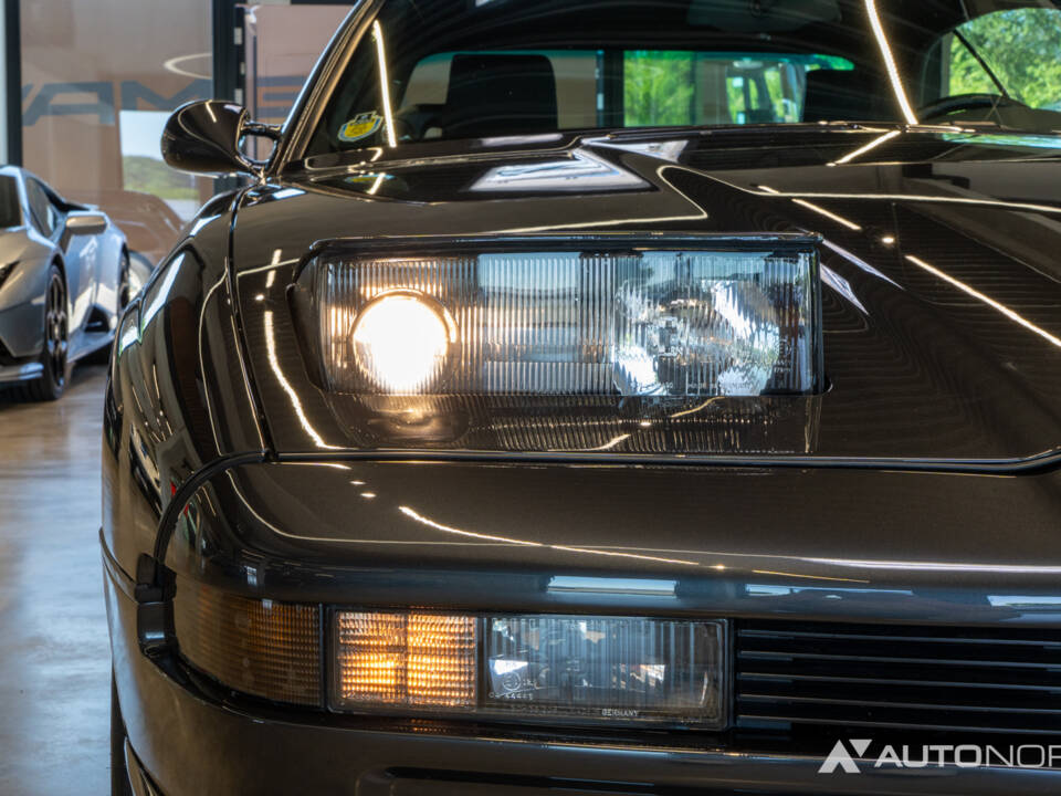 Image 12/46 of BMW 850CSi (1993)