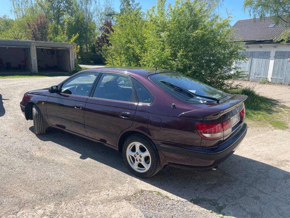 Bild 4/7 von Toyota Carina (1993)