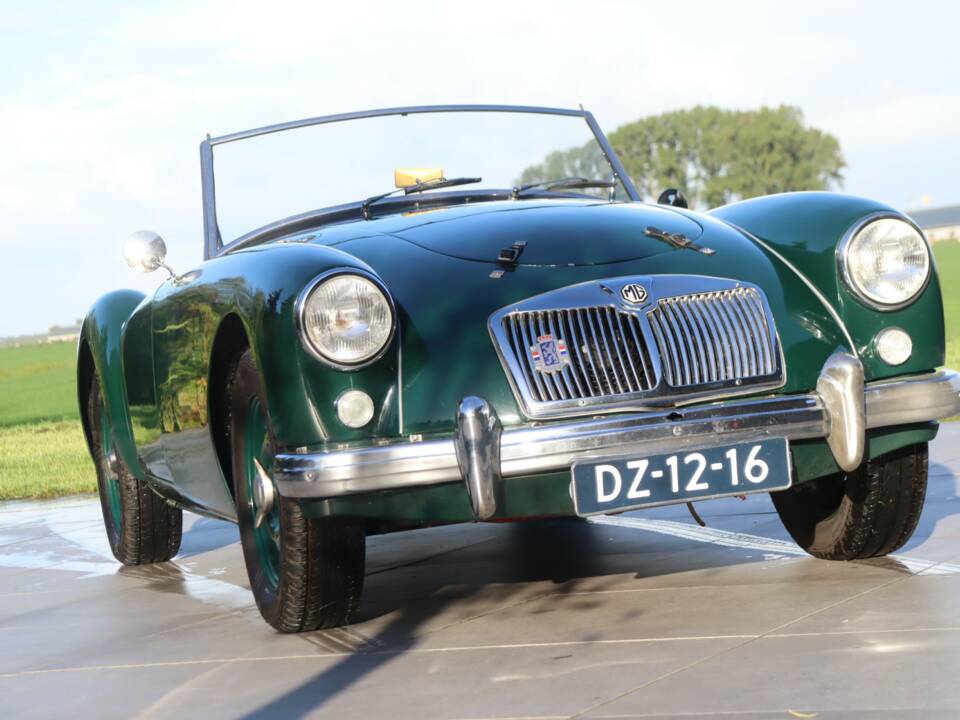 Image 25/50 of MG MGA Twin Cam (1959)