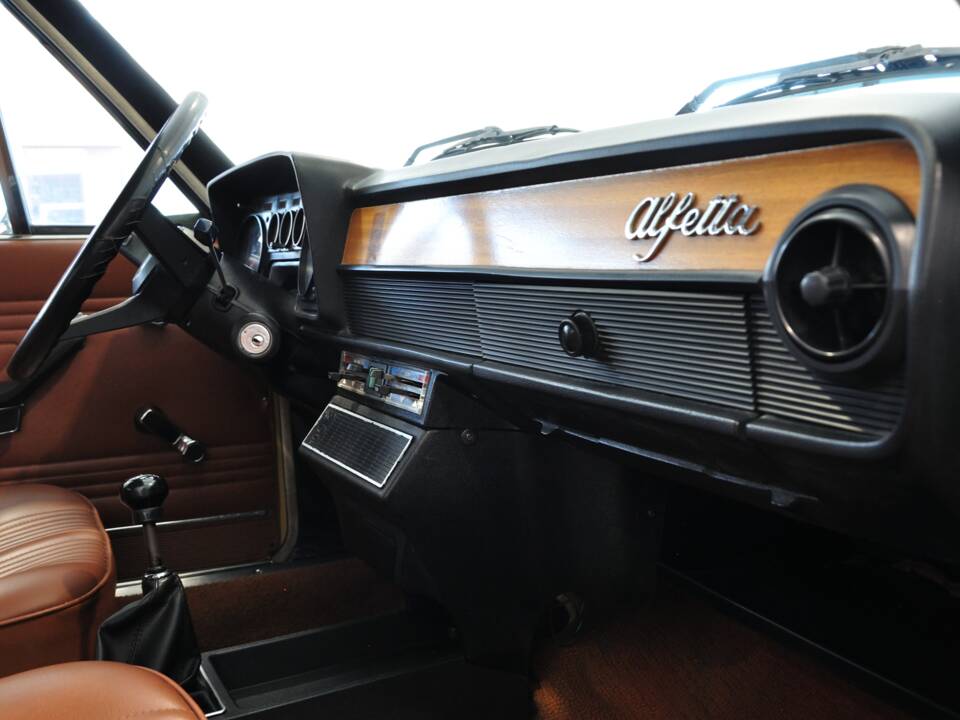 Image 23/31 of Alfa Romeo Alfetta 1.8 (1975)