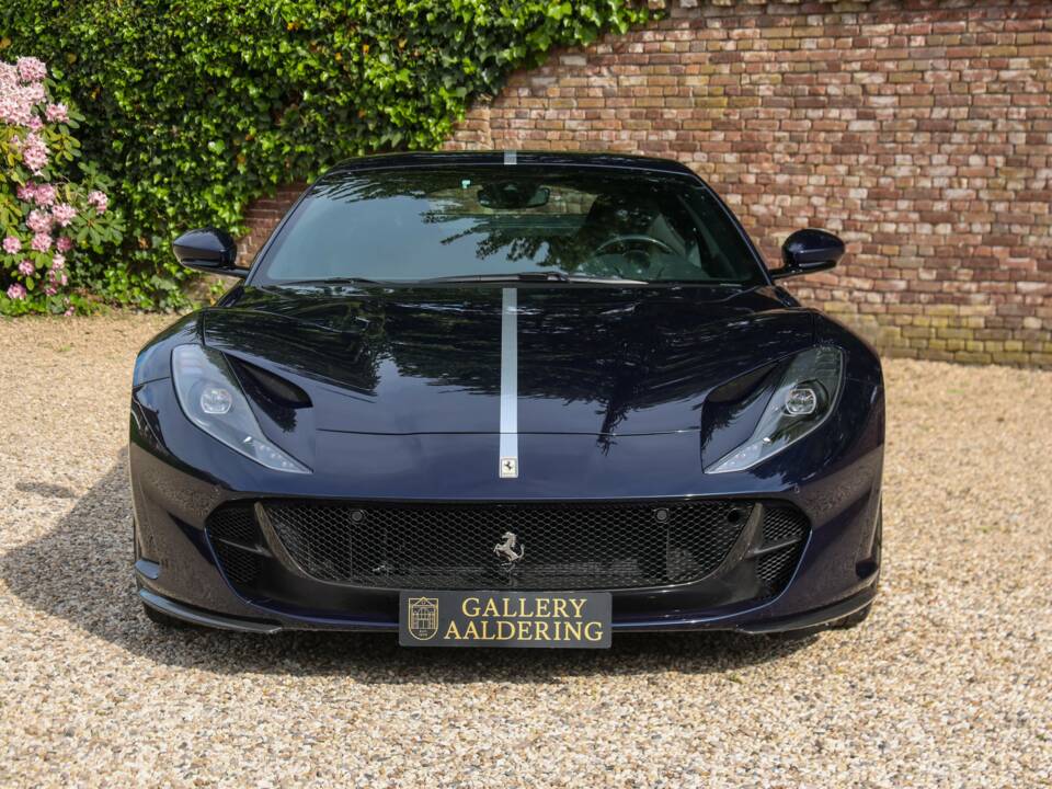 Image 23/50 of Ferrari 812 Superfast (2020)