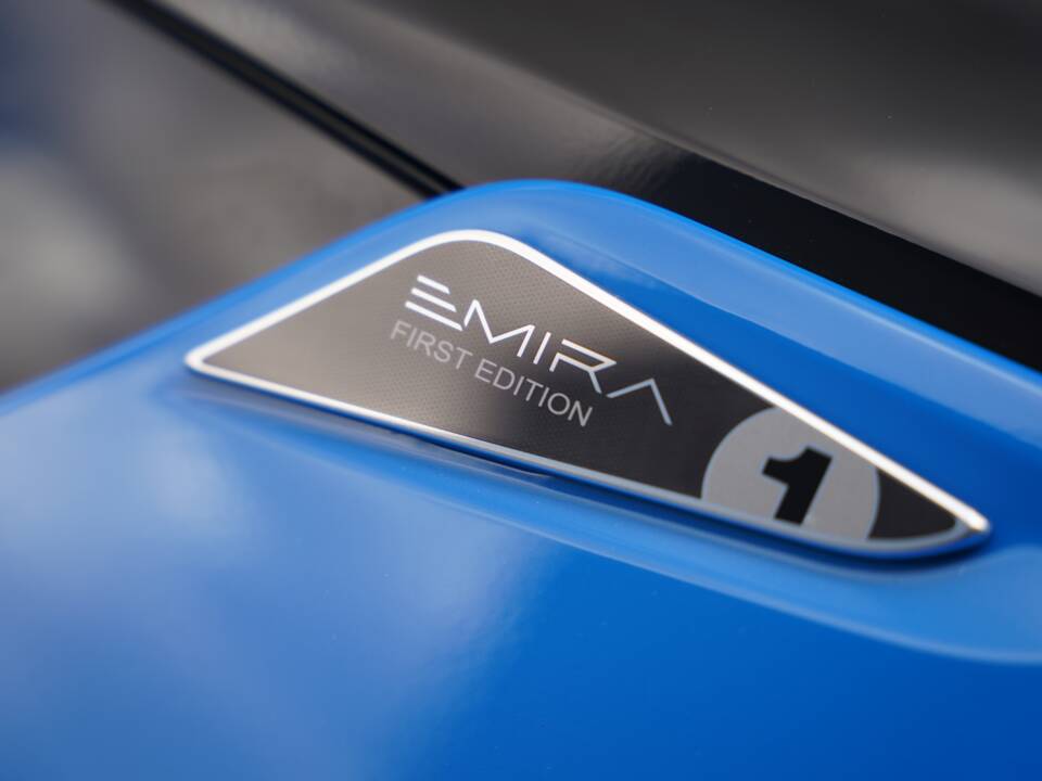 Bild 50/50 von Lotus Emira (2023)