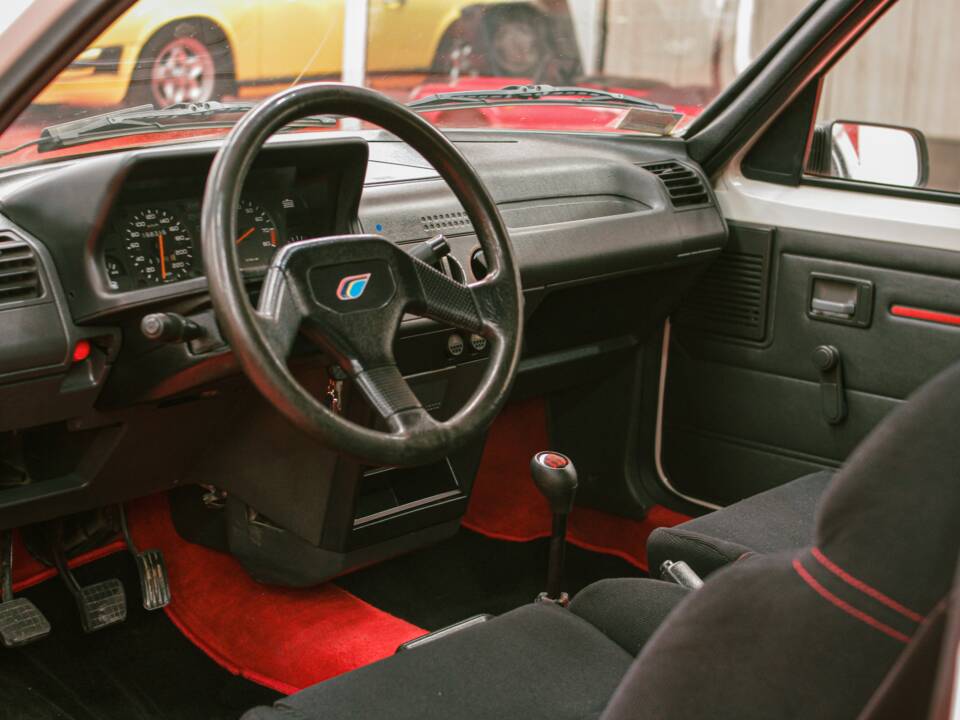 Imagen 20/47 de Peugeot 205 Rallye 1.3 (1989)