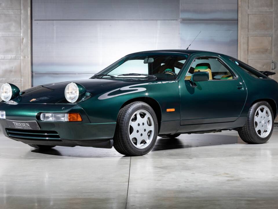 Immagine 2/22 di Porsche 928 S4 Clubsport (1988)