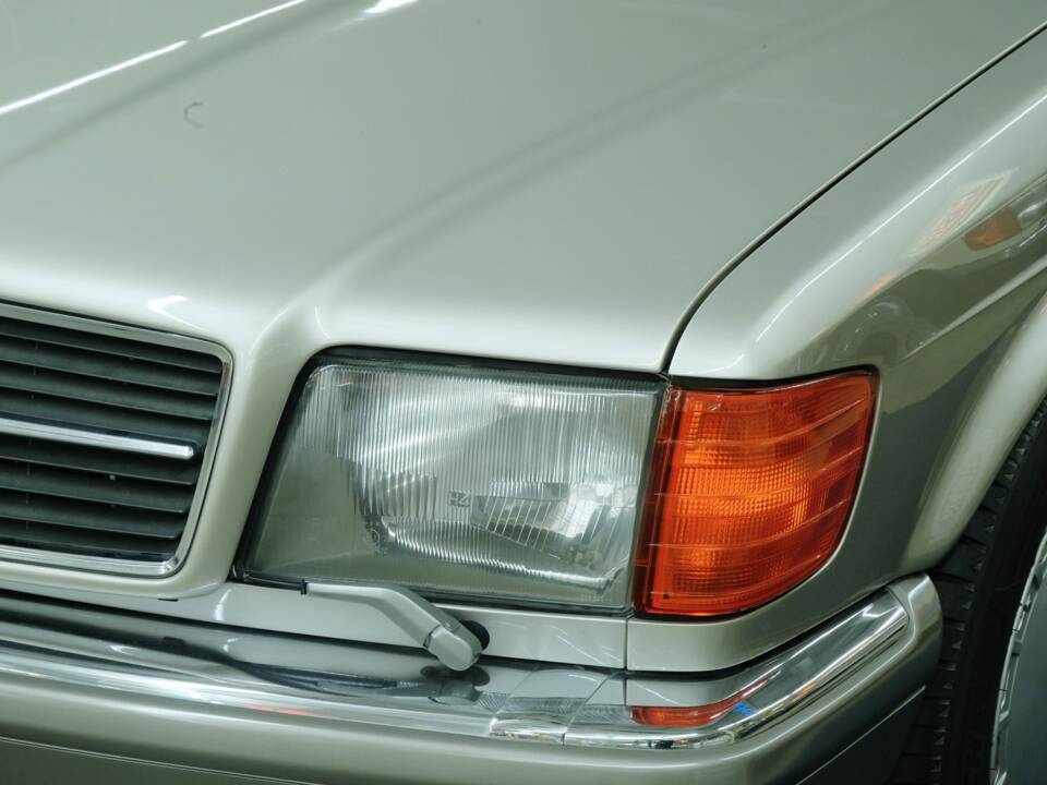 Bild 9/50 von Mercedes-Benz 560 SEC (1986)