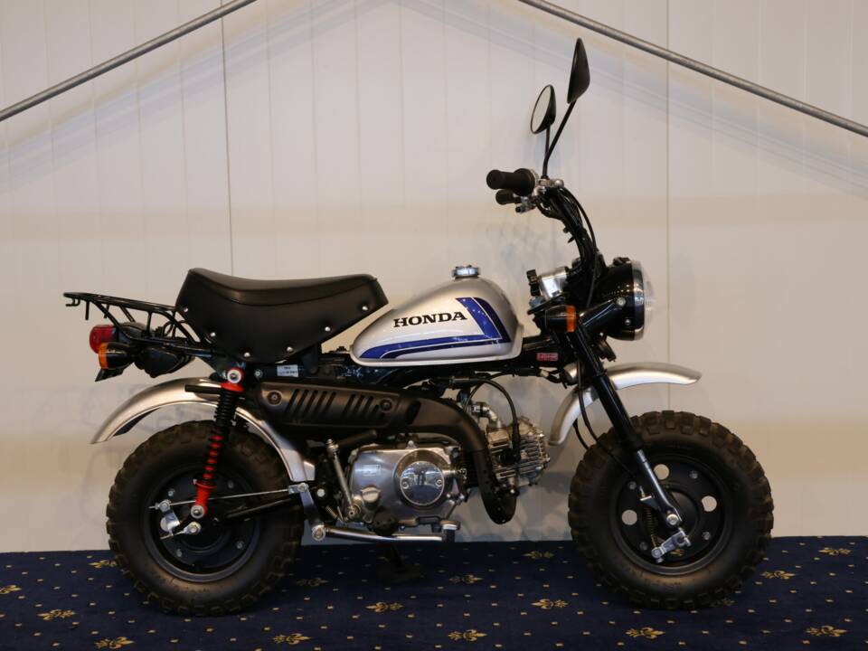Bild 8/30 von Honda Z 50 Monkey (1900)