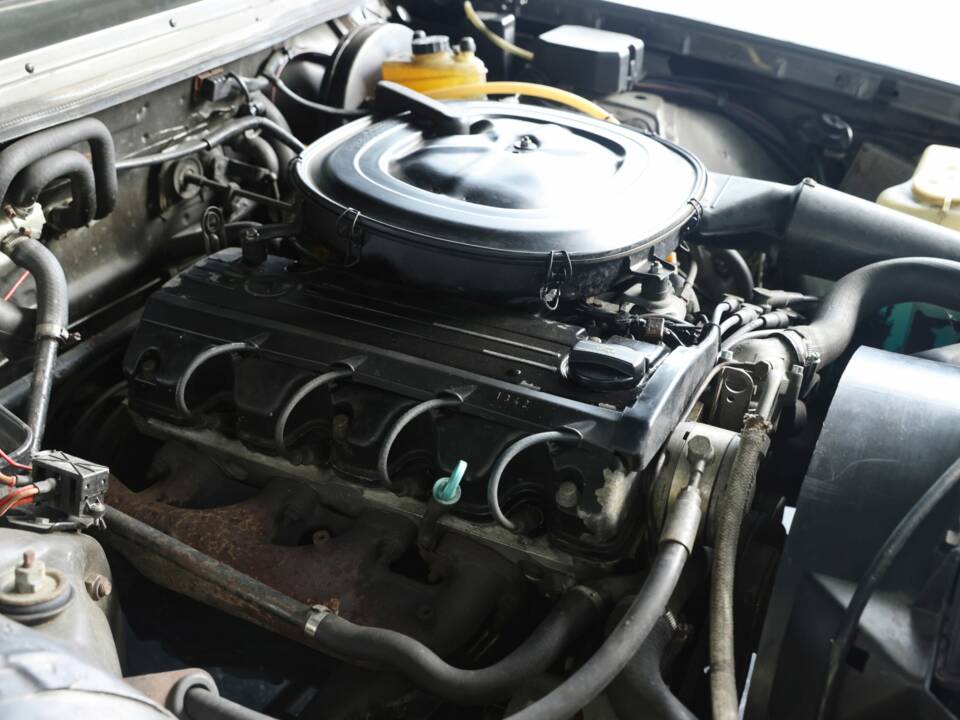 Image 38/49 of Mercedes-Benz 230 TE (1981)