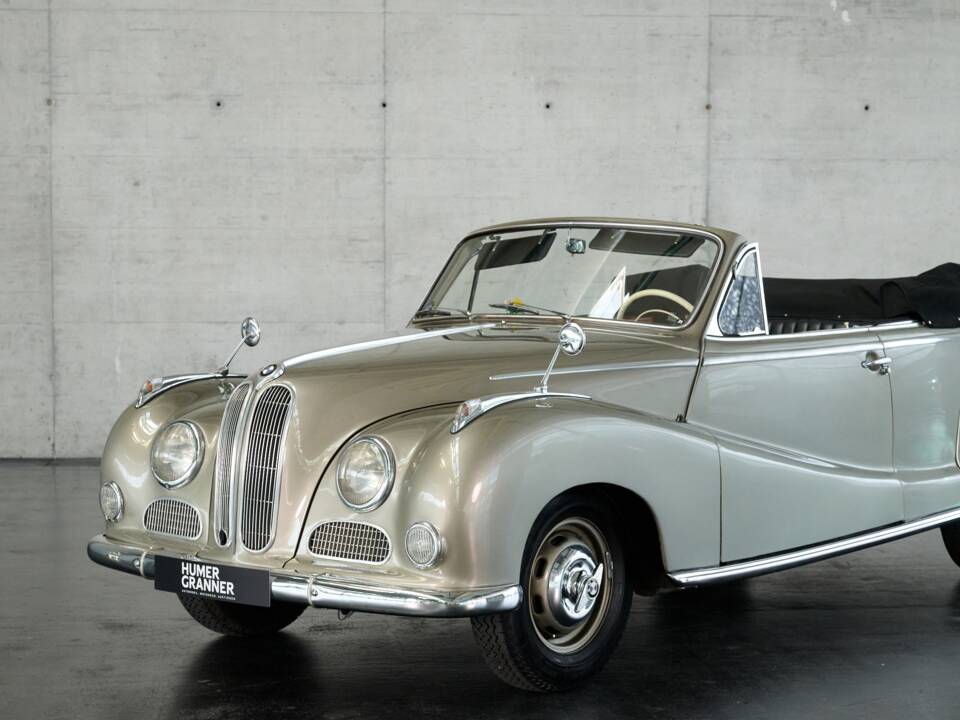 Immagine 3/50 di BMW 502 Baur (1955)