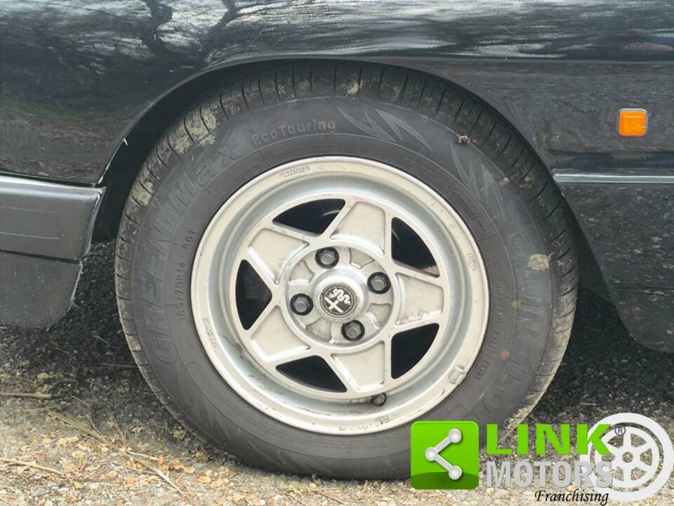 Bild 7/10 von Alfa Romeo 2.0 Spider (1986)