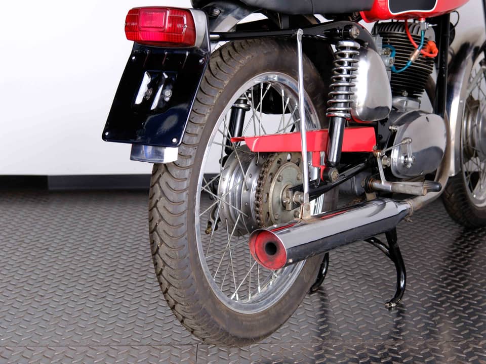 Afbeelding 54/58 van MV Agusta 125 GT (1969)