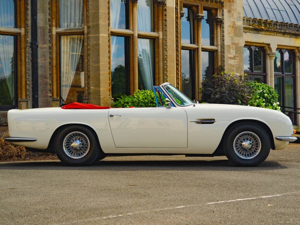 Bild 20/62 von Aston Martin DB 6 Mk II Volante (1970)