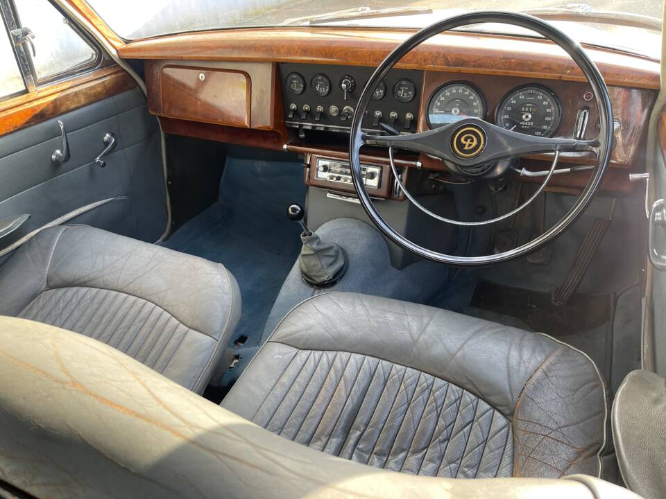 For Sale: Daimler V8-250 (1967) offered for £9,950