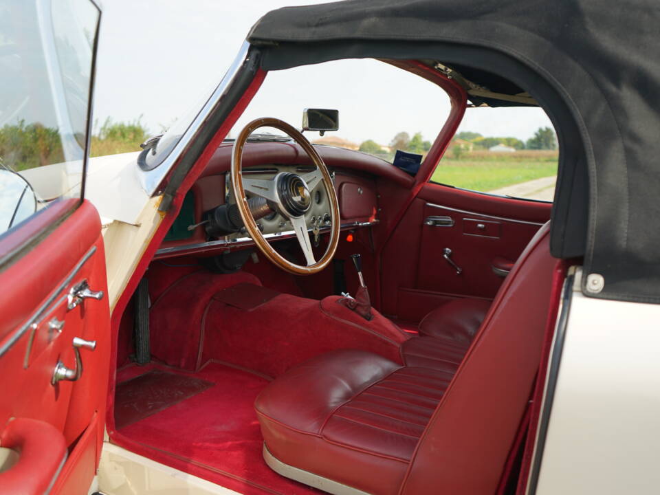 Afbeelding 42/58 van Jaguar XK 150 3.4 S OTS (1958)