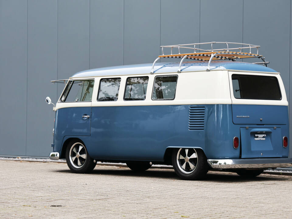 Image 31/60 of Volkswagen T1 Kombi (1964)