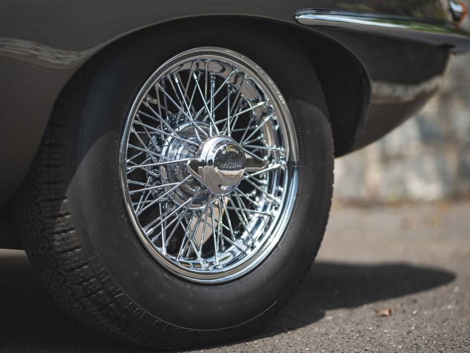 Image 23/50 of Jaguar Type E 3.8 (1963)