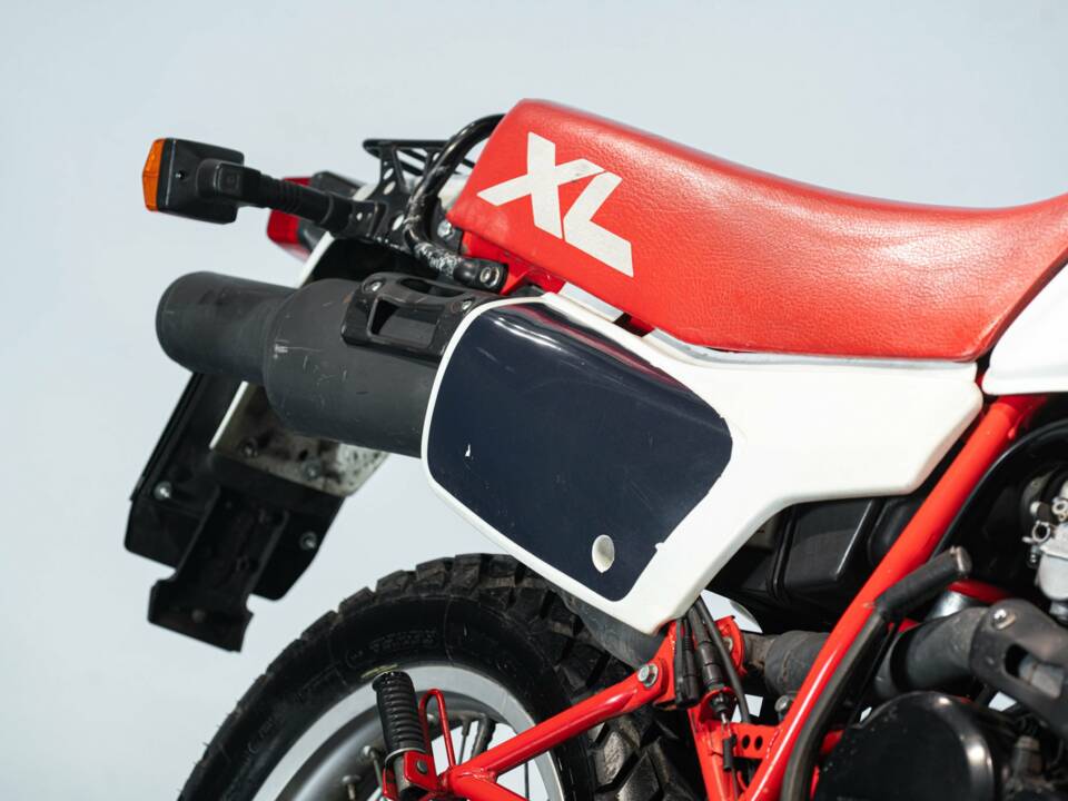 Bild 47/50 von Honda DUMMY (1985)
