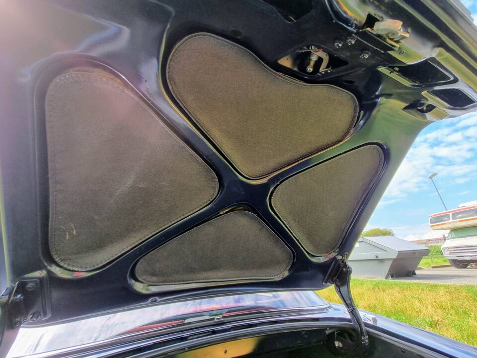 Immagine 27/29 di Jaguar XJ 6 4.2 (1972)