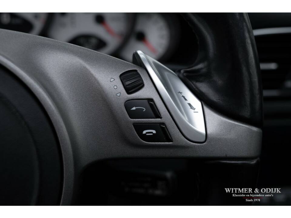 Image 15/41 of Porsche 911 Carrera 4S (2009)