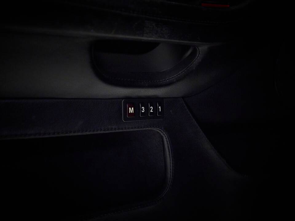Image 63/99 of BMW M5 (2000)