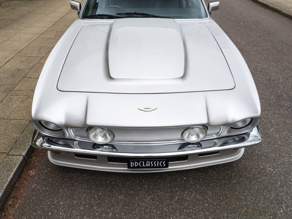 Afbeelding 7/30 van Aston Martin V8 Vantage X-Pack (1987)
