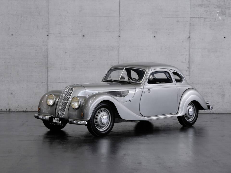Bild 1/48 von BMW 327 (1940)