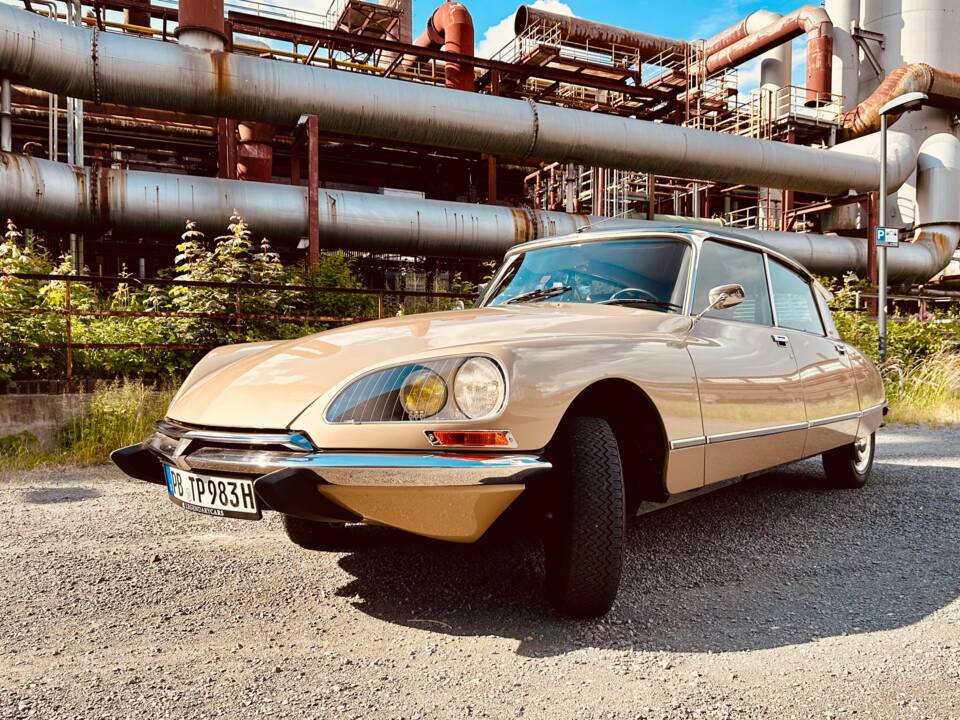 Immagine 7/54 di Citroën DS 21 Pallas (1972)