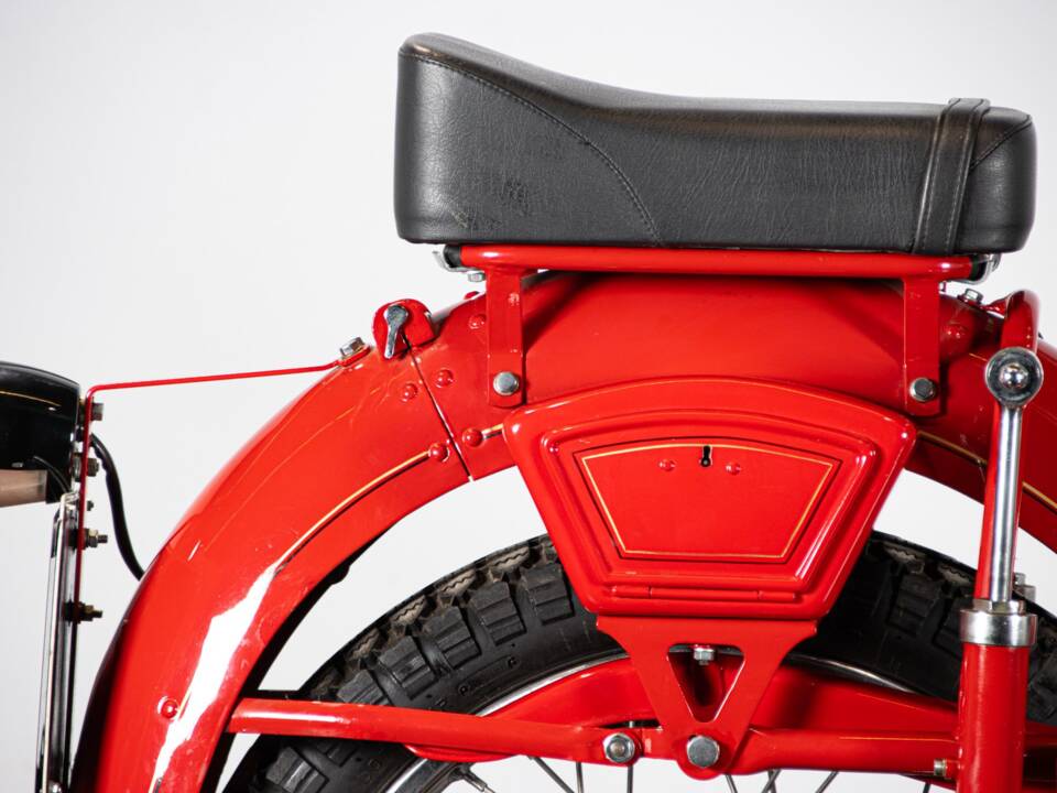 Immagine 13/50 di Moto Guzzi Astore (1952)