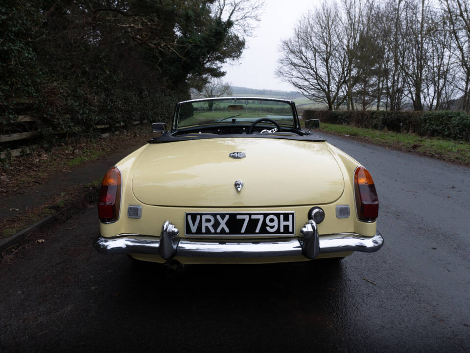 Image 5/16 of MG MGB (1969)