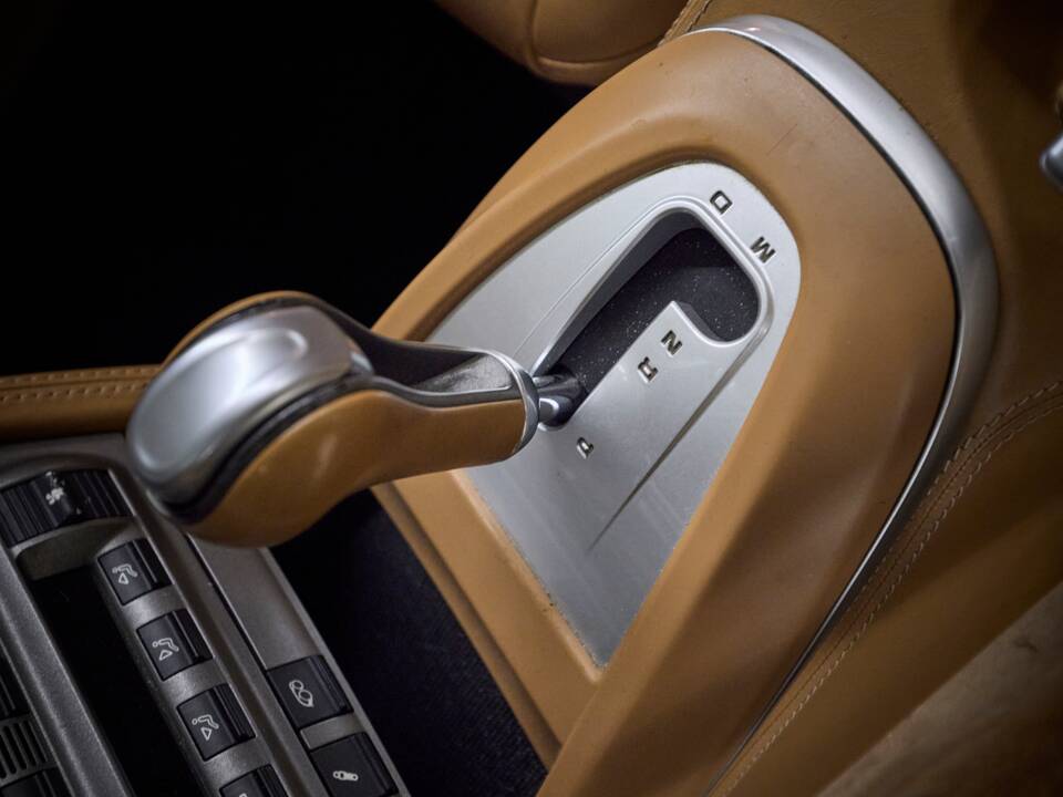 Bild 72/78 von Porsche 911 Carrera 4S (2006)
