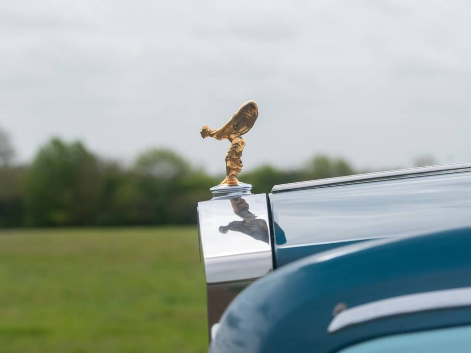 Image 42/50 of Rolls-Royce Silver Shadow I (1976)