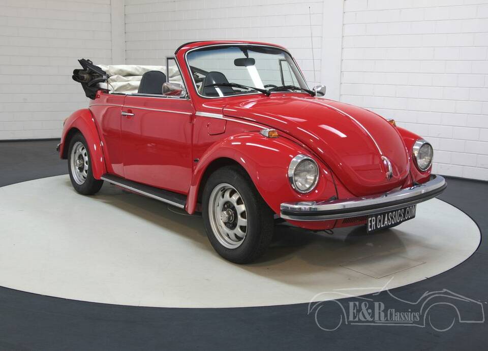 Imagen 4/8 de Volkswagen Maggiolone 1303 LS (1972)