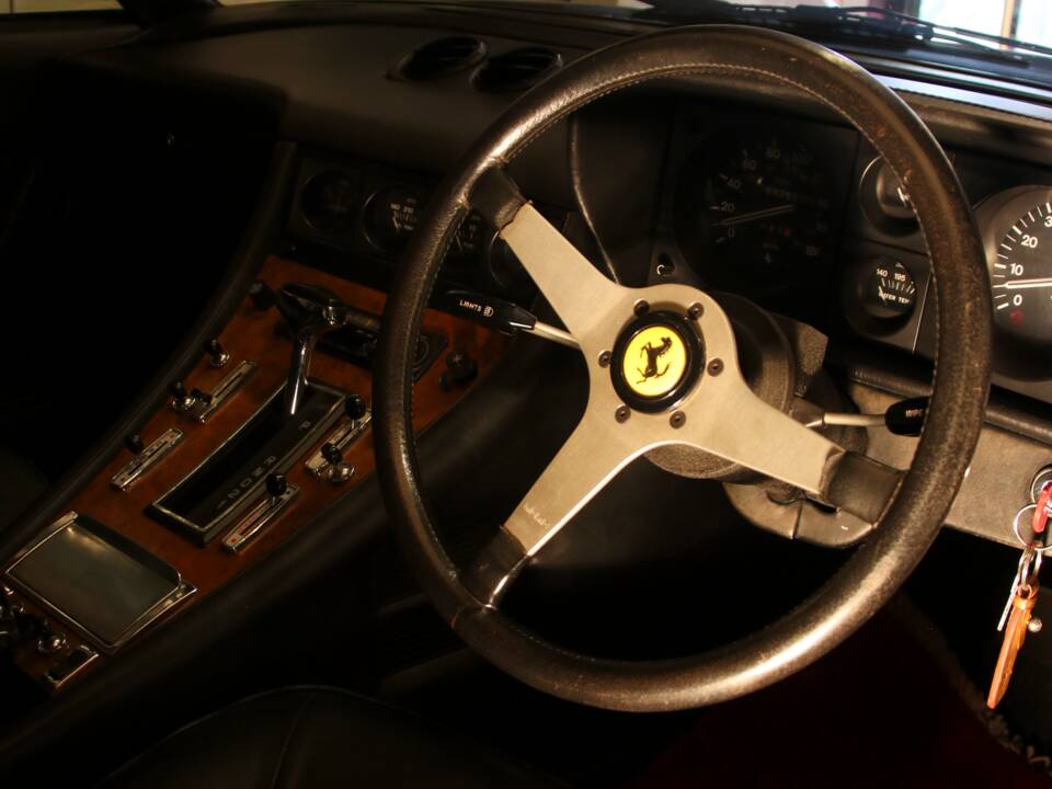 Immagine 22/34 di Ferrari 400 GT/4 2+2 (1977)