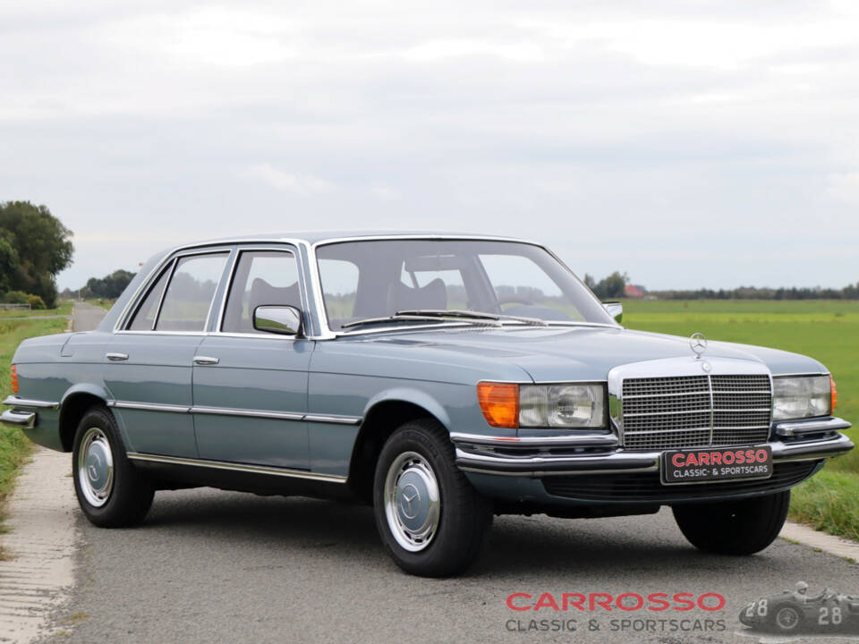 Image 5/42 de Mercedes-Benz 280 S (1978)