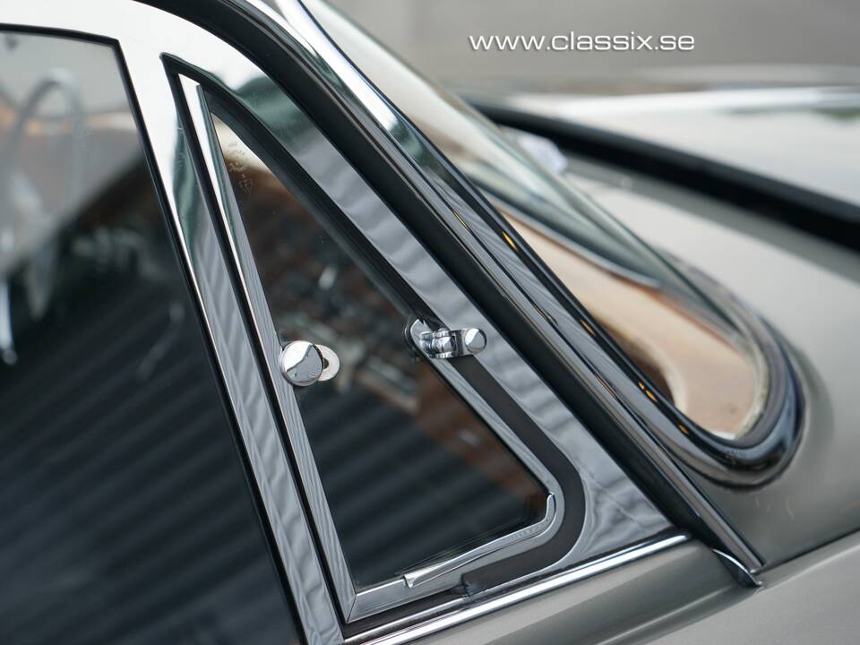 Bild 24/25 von Jaguar Mk X 3.8 (1962)