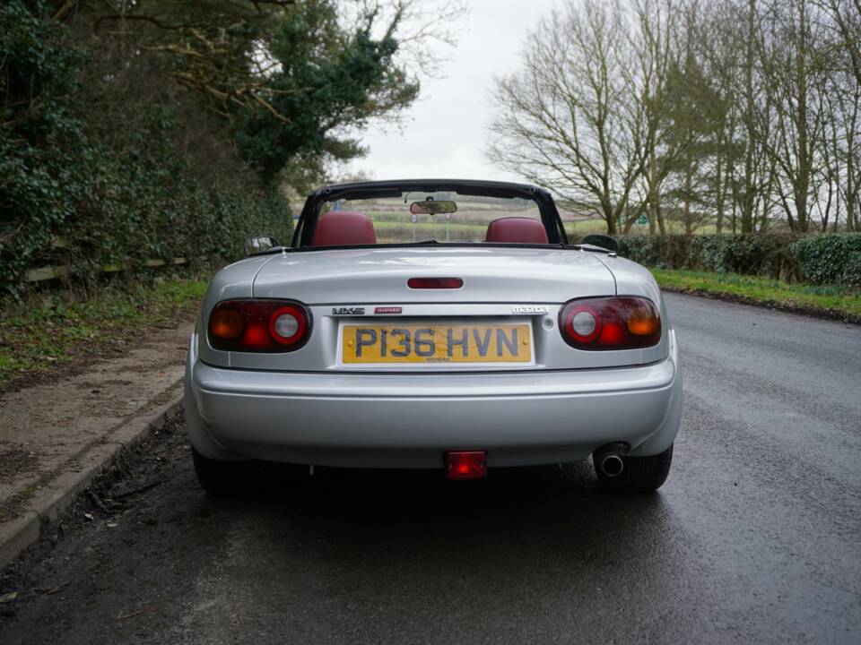 Afbeelding 5/23 van Mazda MX-5 1.8 (1997)