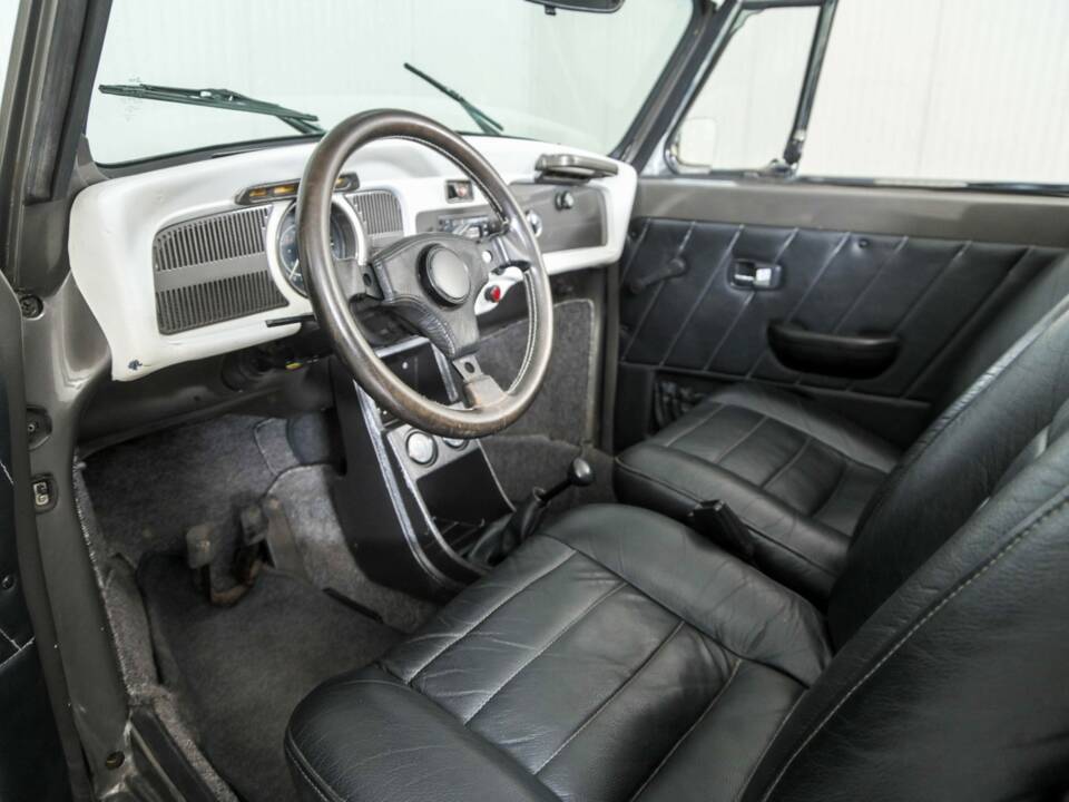 Image 11/50 of Volkswagen Beetle 1303 LS (1971)