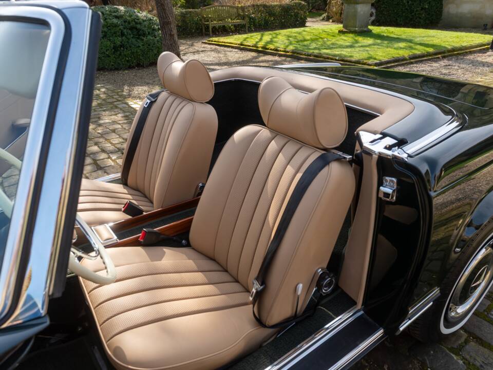 Image 6/30 de Mercedes-Benz 250 SL (1967)