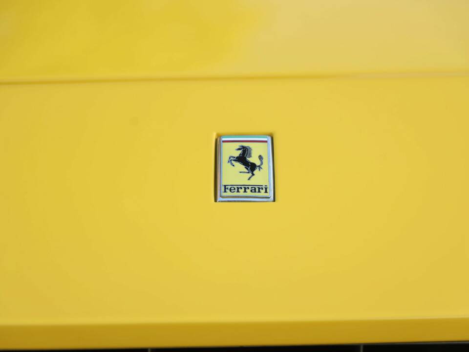 Image 46/50 of Ferrari 365 GTB/4 Daytona (1973)