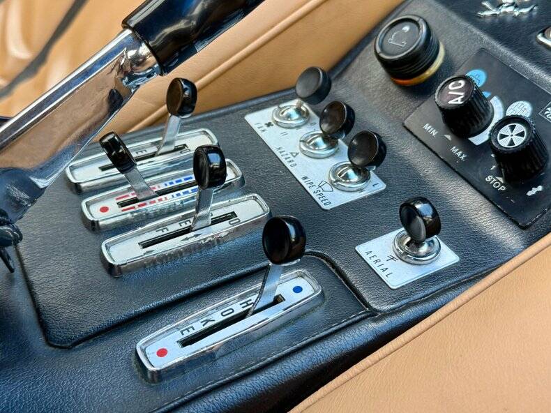 Image 41/50 of Ferrari 308 GTS (1900)