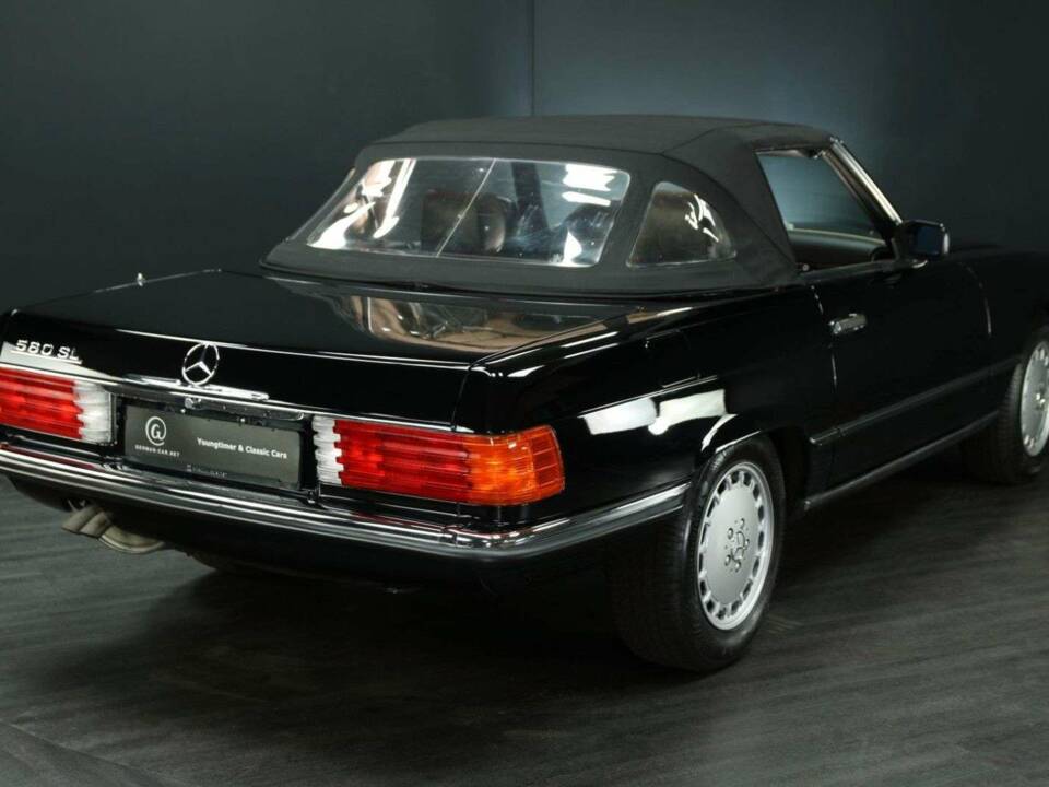 Image 6/30 of Mercedes-Benz 560 SL (1987)