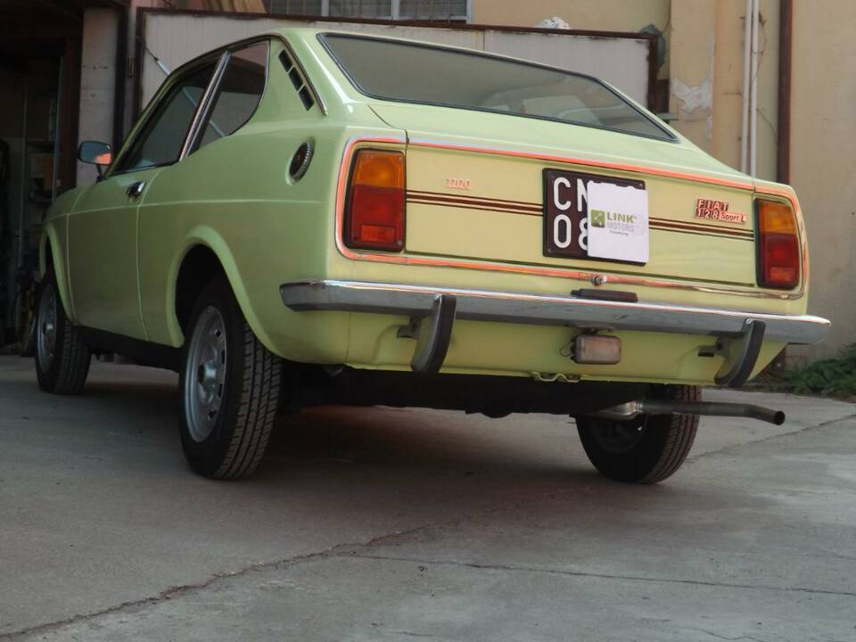 Afbeelding 6/50 van FIAT 128 Sport Coupe (1974)