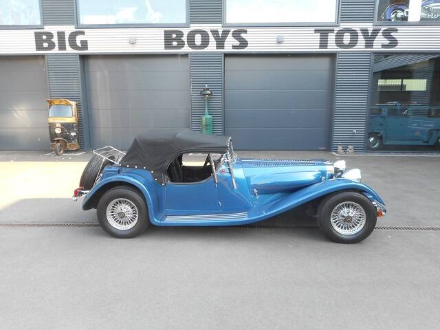 Image 13/27 of Panther J 72 (1980)