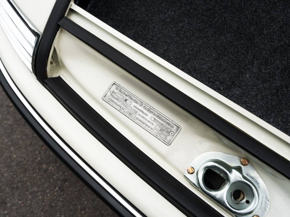 Bild 40/90 von Porsche 911 2.0 E (1969)