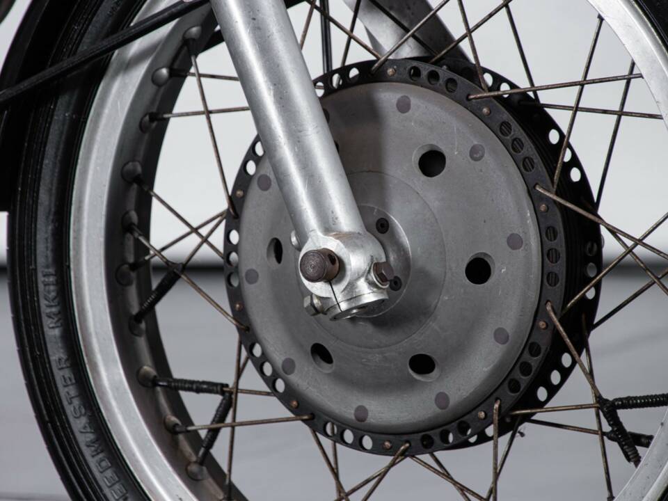 Immagine 46/50 di A.J.S. DUMMY (1960)