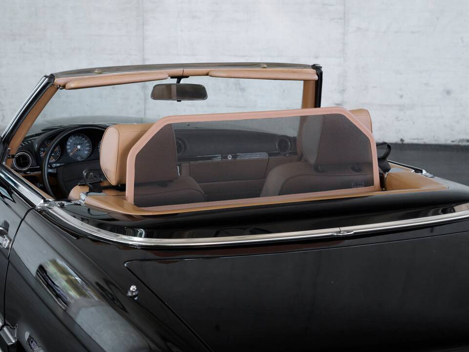 Image 13/50 de Mercedes-Benz 560 SL (1989)