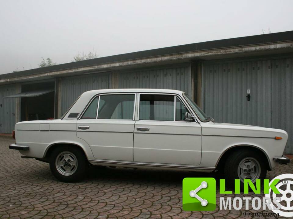 Image 9/10 de FIAT 125 S &#x2F; Speciale (1971)