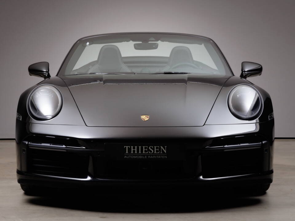 Image 3/37 of Porsche 911 Turbo S (2024)